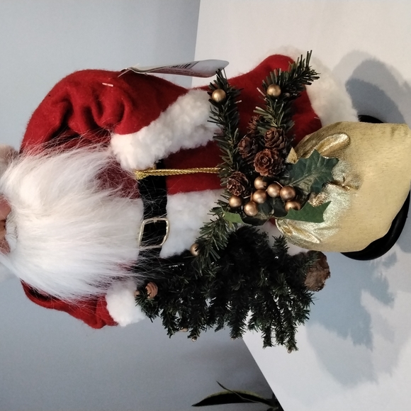 18" Santa - Picture 7 of 7